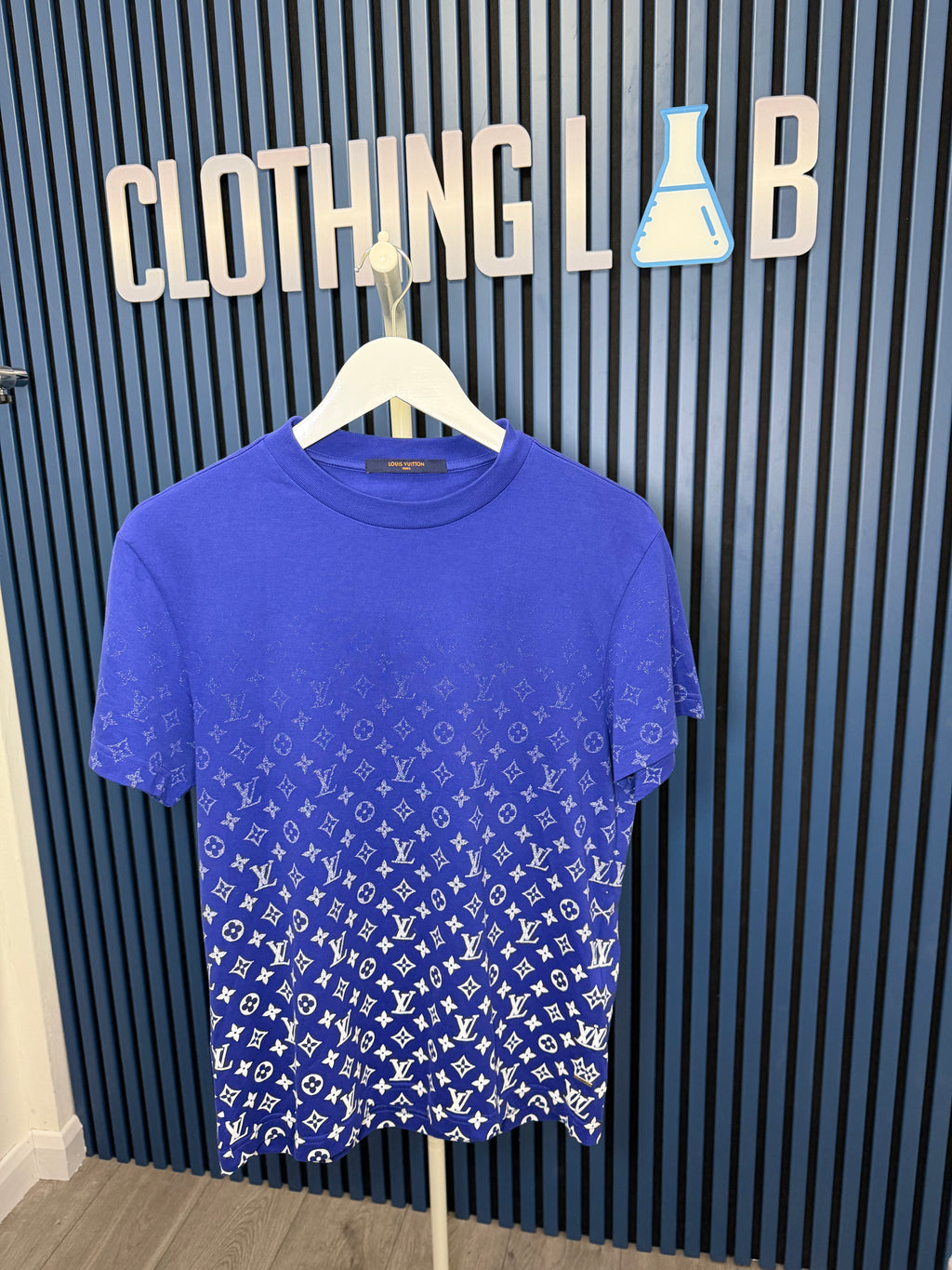 Louis Vuitton Monogram Gradient T-shirt | XS | Pre Owned