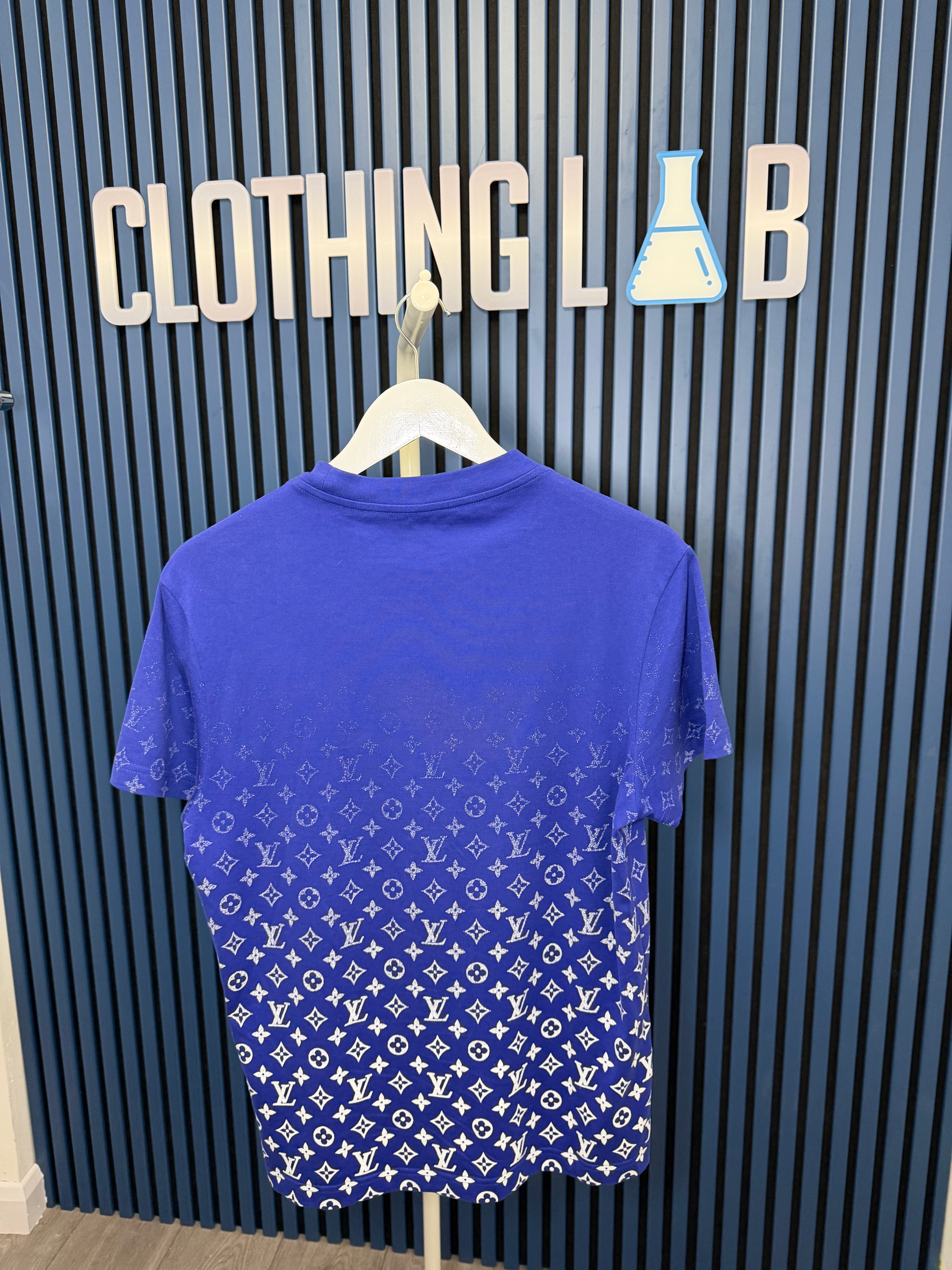 Louis Vuitton Monogram Gradient T-shirt | XS | Pre Owned